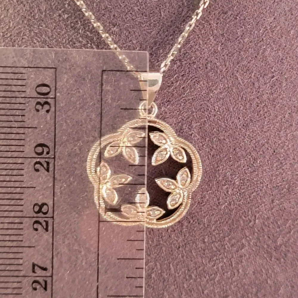 Sterling Silver Openwork Clear Cubic Zirconia Leaf Design Necklace